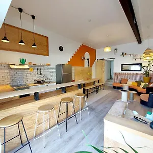 Hostel Coast - Utopy, Biarritz